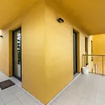 Apartment Yellow Soho Factory Warsaw