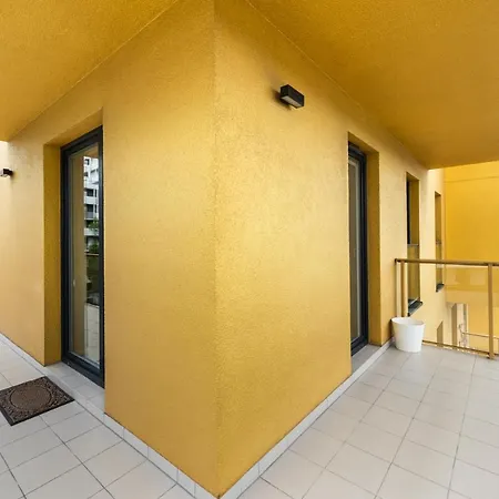 Appartement Yellow Soho Factory Varsovie